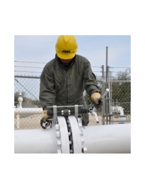 Flange boss speaders